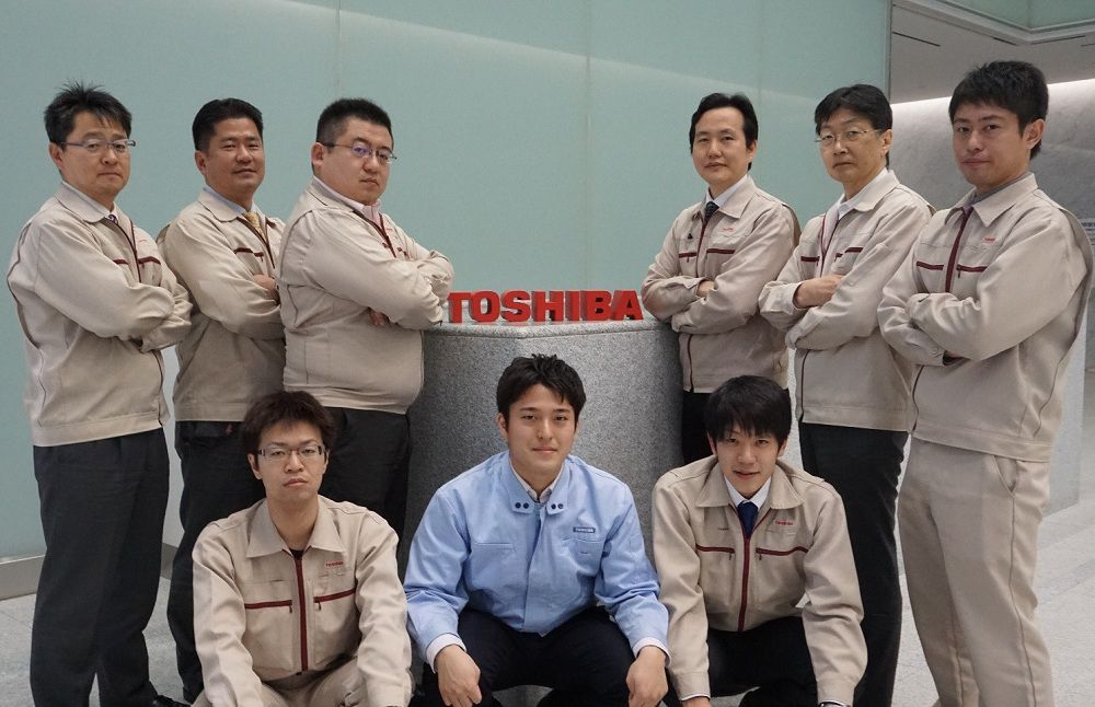 東芝水下游泳機器人調查團隊