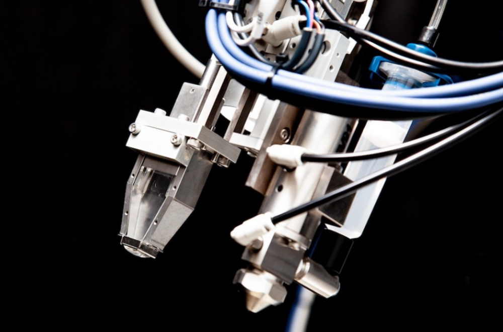 更易、更優(yōu)、更快！“點(diǎn)焊檢測機器人”開(kāi)啟汽車(chē)制造新征程